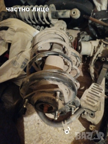 Продавам амортисьори 