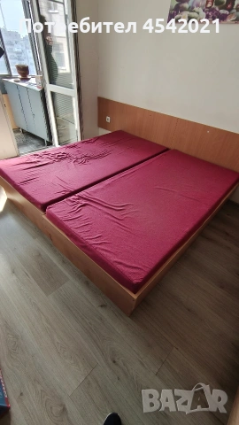 две единични легла