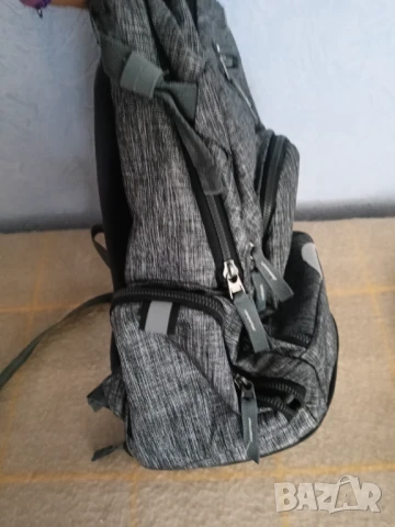 Раница Esprit, снимка 3 - Раници - 50928815