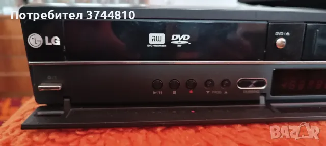 Продавам LG DVD recorder/VCR player combi, снимка 3 - Плейъри, домашно кино, прожектори - 48224281