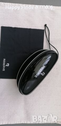Калъф за очила - черен и висококачествена микрофибърна кърпичка за почистване Reserve, снимка 1 - Слънчеви и диоптрични очила - 46317199