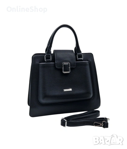 Дамска стилна чанта с метален акцент