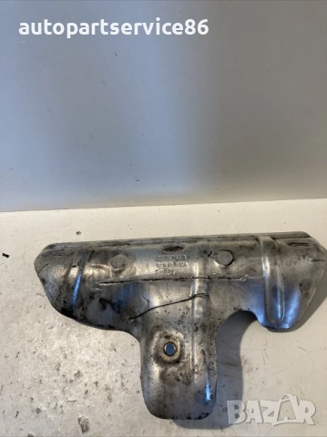 Топлинен щит за колектор за Volvo S80 2400CC 185HP (2009) 30757440, D5244T