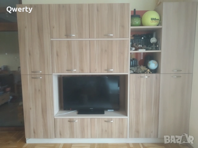 Холна секция с ТВ ниша