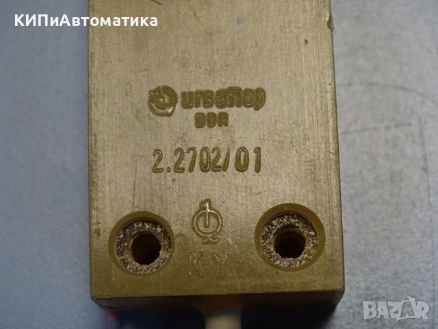 Индуктивен датчик DDR RFT Ursaflop 2.2702/01 proximity sensor slotted initiator, снимка 2 - Резервни части за машини - 46086656