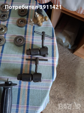 Предпазители,ключове и гайки за ъглошлайфи,странични дръжки, снимка 7 - Други инструменти - 51632666