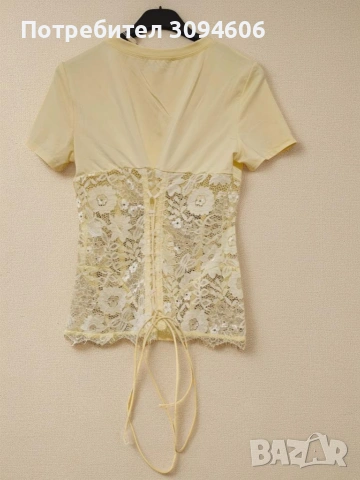 Дамски цветни блузи