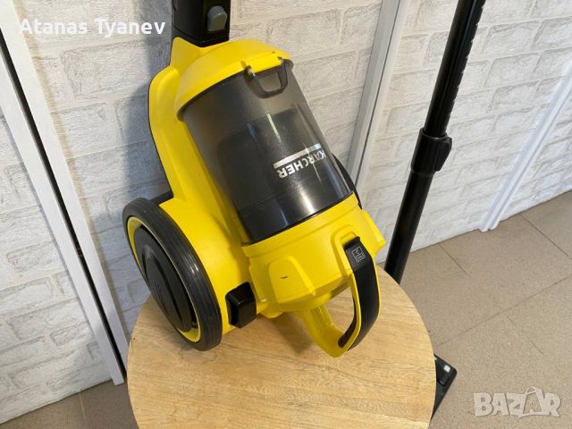 Прахосмукачка без торба Karcher VC 3 700W 0.9 Литра Ен., снимка 2 - Прахосмукачки - 45109072