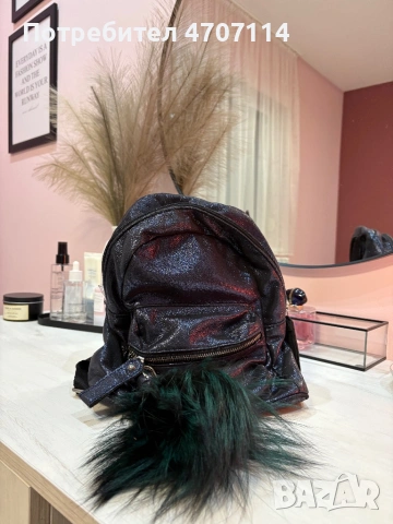 Дамска раница, снимка 2 - Раници - 53749931