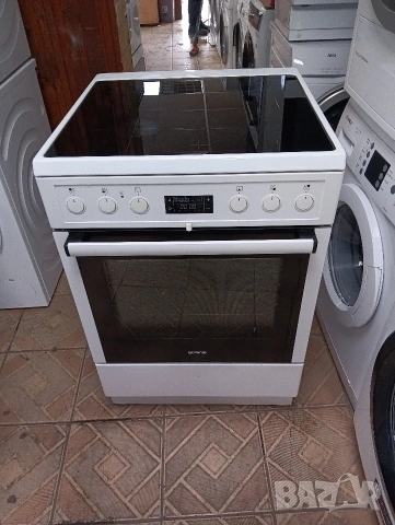 Свободно стояща печка с керамичен плот Gorenje с 2 години Гаранция!