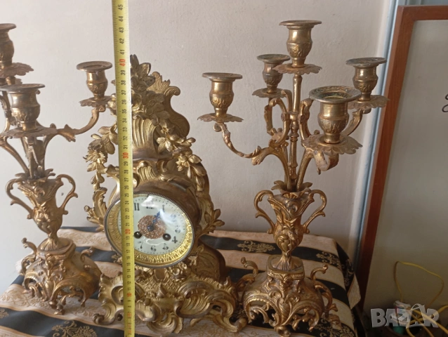 Комплект часовник със свещници рококо, снимка 3 - Антикварни и старинни предмети - 54212657