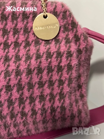 Дамска чанта на марка Alex max, снимка 3 - Чанти - 52388866