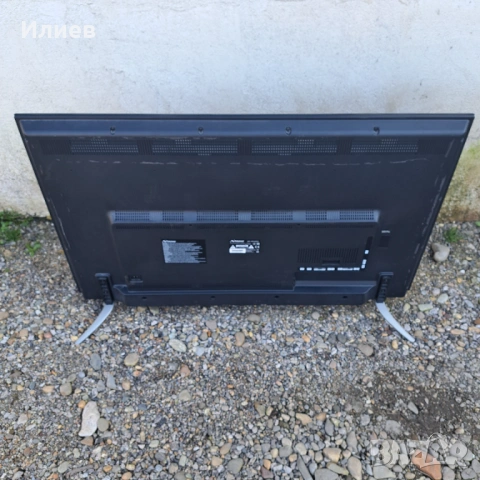 Телевизор Strong SRT 49FX4003, снимка 2 - Телевизори - 53813368