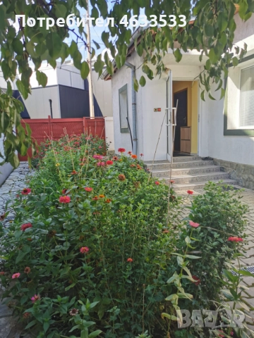 Къща с двор гр.Елин Пелин ( София), снимка 4 - Къщи - 52197551