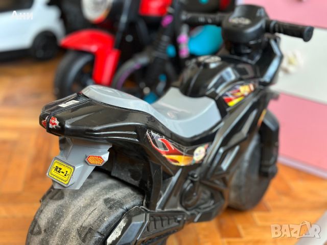 Балансиращ мотор в черен цвят, снимка 4 - Детски велосипеди, триколки и коли - 45799079