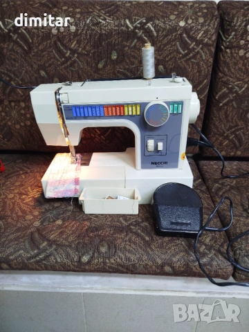 Метална шевна машина NECCHI 559, снимка 2 - Шевни машини - 53721746