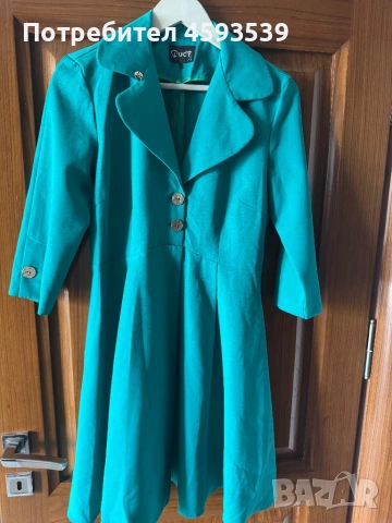 Тъмно зелена рокля от Lucy 