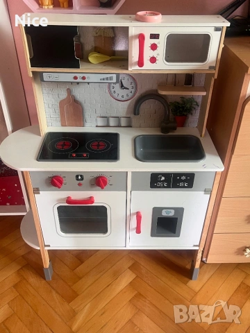 Детска кухня, снимка 2 - Играчки за стая - 54078943