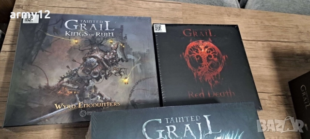 Настолна игра Tainted Grail + разшитения, снимка 4 - Образователни игри - 52672436