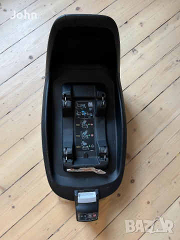 Maxi Cosi 2Way Fix база за стол за кола, снимка 6 - Други - 54022336