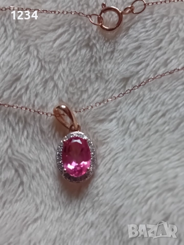 Фирмено розово злато колие с диаманти и розов топаз