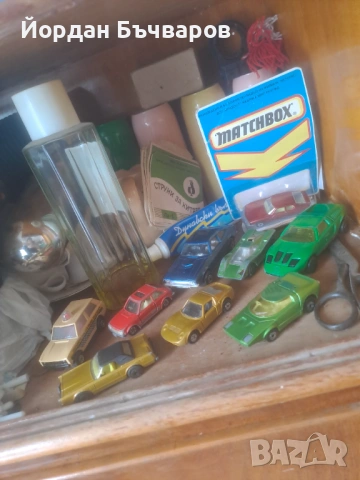 Купувам соц. играчки метални Български Matchbox колички, снимка 3 - Коли, камиони, мотори, писти - 53123119
