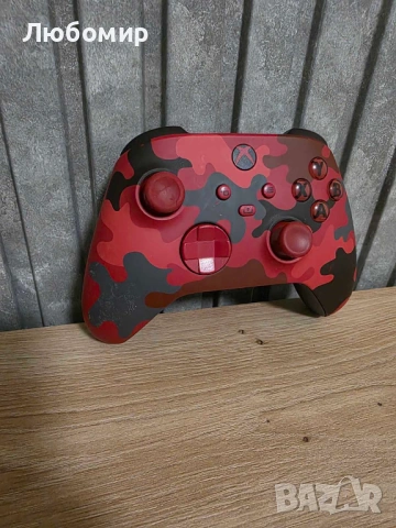 Джойстик Xbox Wireless Controller - Daystrike Camo Red , снимка 2 - Аксесоари - 53443643