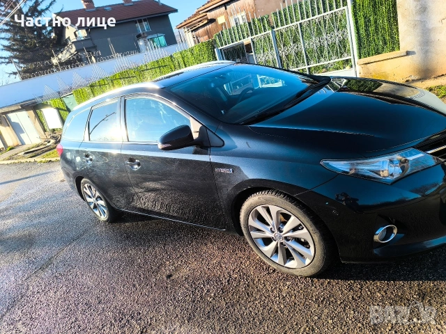 Тойота Аурис хибрид/газ, снимка 3 - Автомобили и джипове - 53659447
