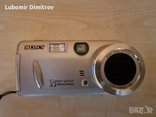 Фотоапарат Sony DSC-P52, снимка 1