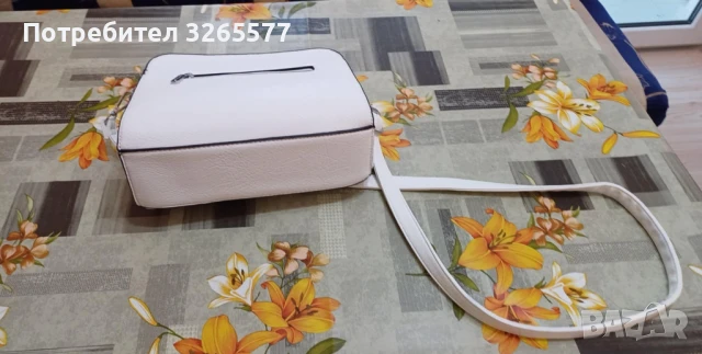 Дамска чанта през рамо, снимка 2 - Чанти - 50928927