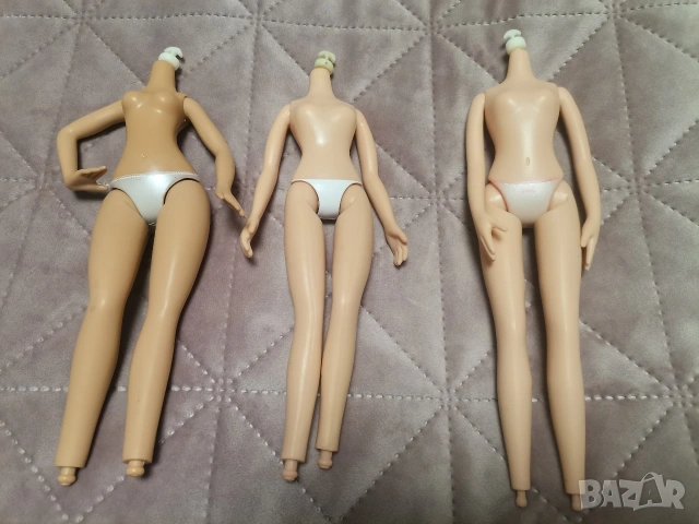 Три броя базови тела на кукли Bratz