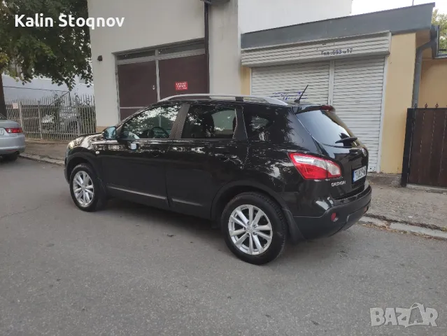 nissan QASHQAI 2.0i, снимка 6 - Автомобили и джипове - 48610407