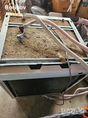 Продавам съдомиялна машина за вграждане ADG 8315 IX Whirlpool, снимка 5 - Съдомиялни - 53773245