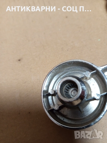 Комплект От Два Броя Стари Авто Дръжки За Стъкла На Стари Автомобили Москвич., снимка 8 - Антикварни и старинни предмети - 51713469