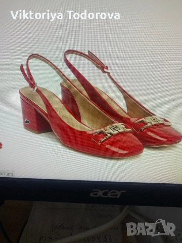 Нови лачени обувки GUESS