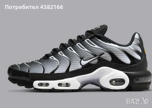 Nike Air Max Plus Black & Metallic Silver, снимка 2 - Маратонки - 49008905