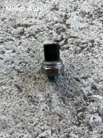 Датчик сензор налягане климатик БМВ Е90 91 BMW