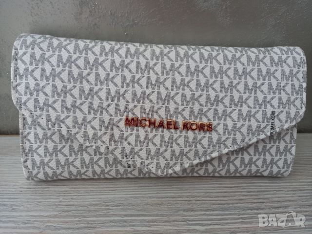 Michael Kors - дамски портфейл, снимка 4 - Портфейли, портмонета - 46614197