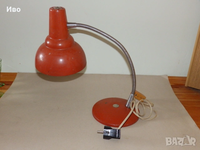 Стара настолна лампа, снимка 2 - Антикварни и старинни предмети - 54237724