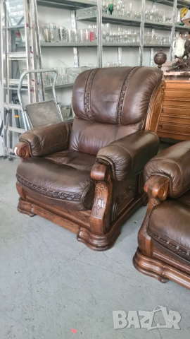 Аристократична кожена гарнитура 3+1+1, снимка 10 - Дивани и мека мебел - 54205309