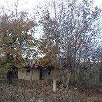 Малка къща в с. Средня, снимка 15 - Вили - 45735207