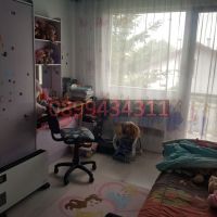 Продавам двуетажна обзаведена къща в гр. Костинброд, снимка 13 - Къщи - 45805495