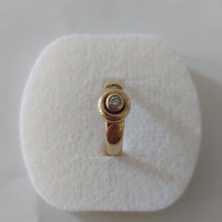 Златен пръстен с брилянт, снимка 4 - Пръстени - 44972906