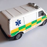 Hongwell Cararama Ambulance 1:43, снимка 4 - Колекции - 45126674