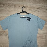 Нова тениска кроп размер S, снимка 1 - Тениски - 45288138