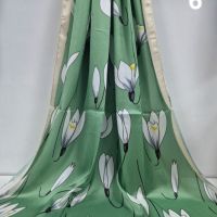 Дамски красив сатенен шал 1.80х0.90см, снимка 5 - Шалове - 45664192