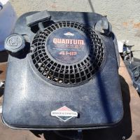 двигател briggs stratton 4коня, снимка 1 - Градинска техника - 45282254