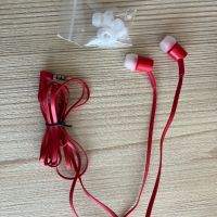 SOL REPUBLIC Jax Кабелни слушалки без оплитане с микрофон, 4 размера накрайници, снимка 8 - Слушалки и портативни колонки - 45607847