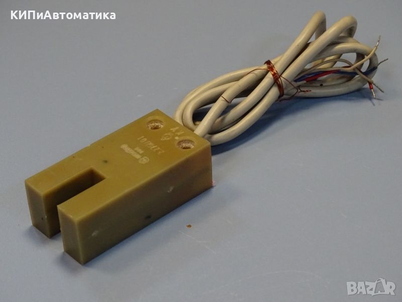 Индуктивен датчик DDR RFT Ursaflop 2.2702/01 proximity sensor slotted initiator, снимка 1