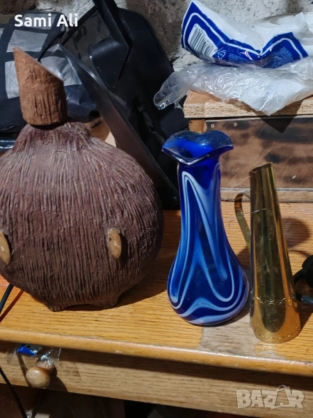 Стара бутилка в дървен обков , 28 см , кухндив , снимка 1